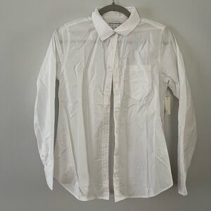 XS Women’s White Button Up